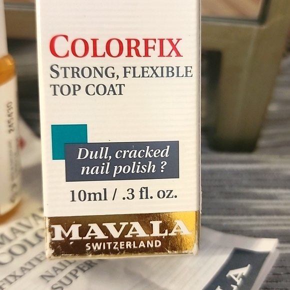 Mavala Switzerland Colorfix Strong, Flexible Top Coat Full Size .3-Fl. Oz - Picture 5 of 6